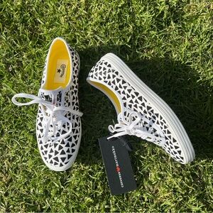 Converse Marimekko Triangle Print Low Tops